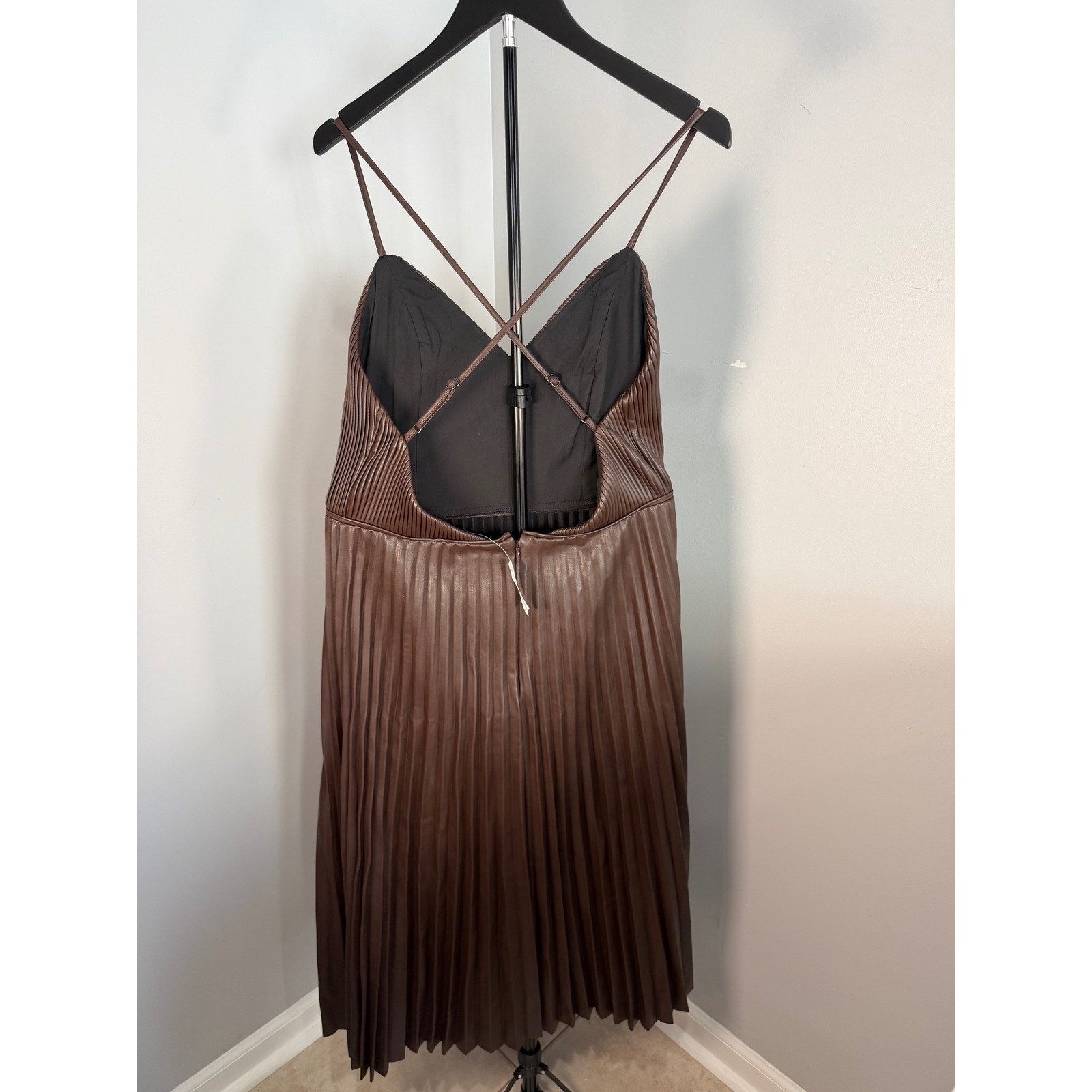 Banana Republic Pleated Vegan Leather Dress Womens 10 Brown Midi Faux Party Boho — image 2 of 8